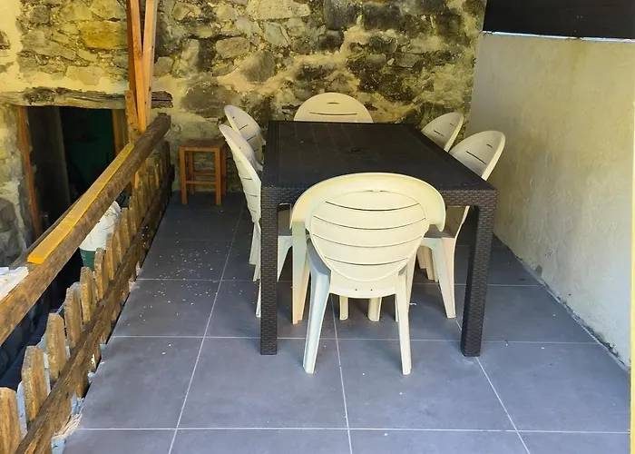 Mas De Chalvagne Confortable Pour 5 Personnes Hébergement de vacances